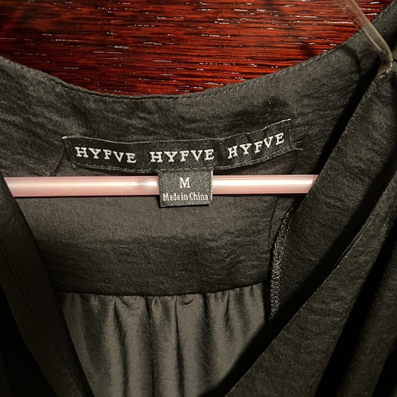 Shiny blouse - Picture 3 of 3